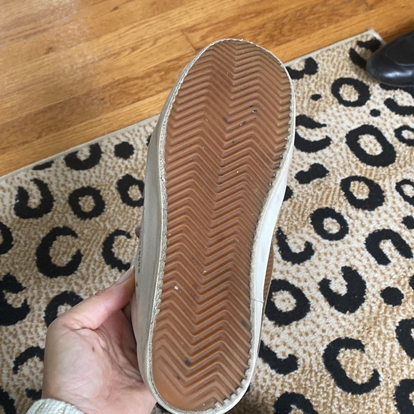 Golden Goose Superstars Sneakers - Picture 6 of 6